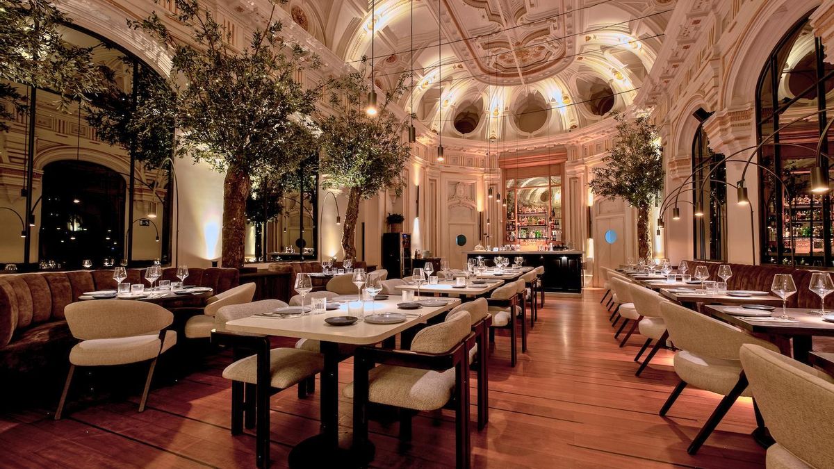 Este restaurante dentro de una antigua iglesia del siglo XVI es, probablemente, uno de los más bonitos de Madrid