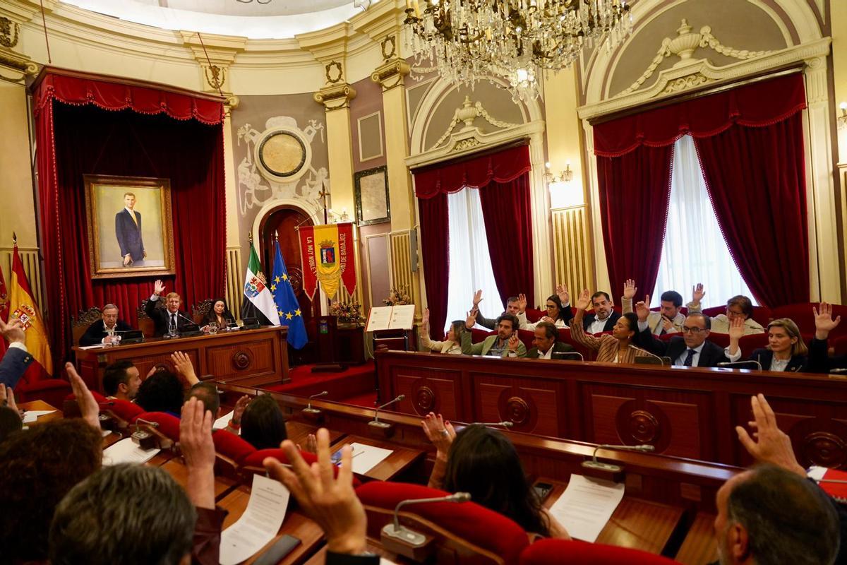 El pleno del Ayuntamiento de Badajoz aprueba la cesión a la Junta de Extremadura de los terrenos en los que se construirá el instituto de Cerro Gordo.