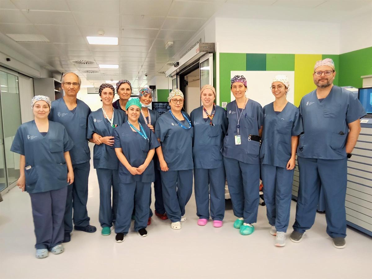 Equipo craneotomía paciente despierto