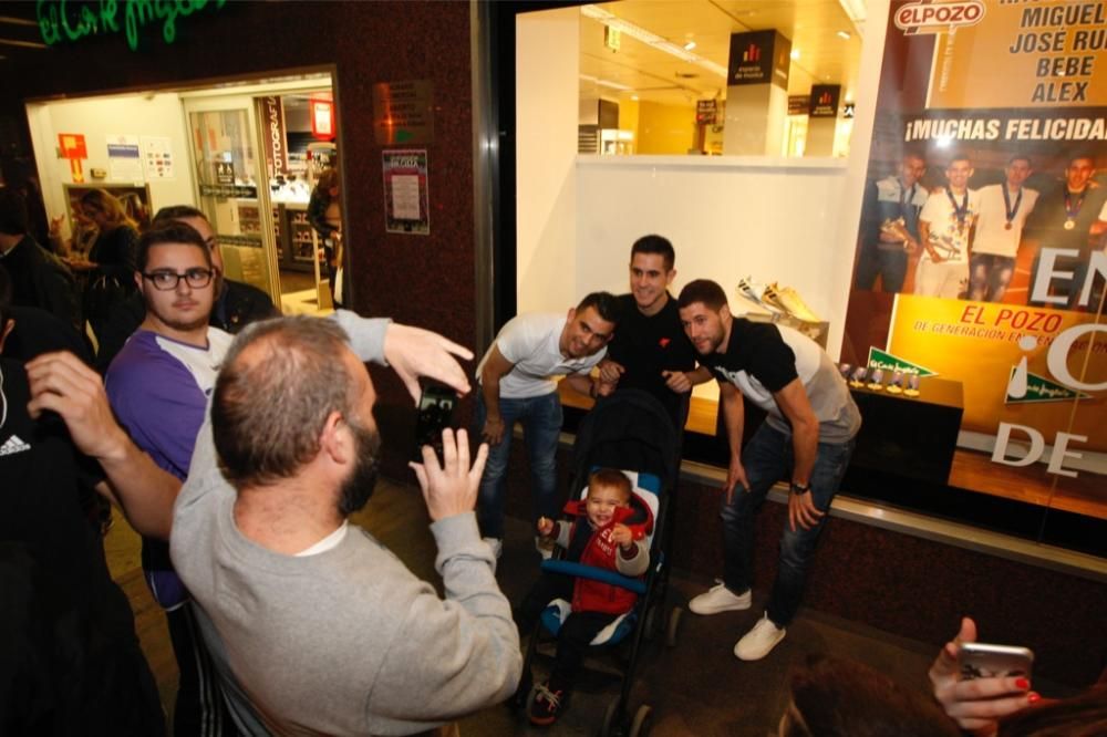 Escaparate para los campeones de Fútbol Sala