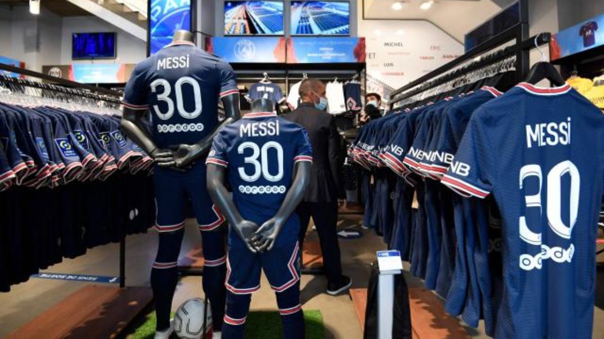 Camisetas de Messi en el PSG en la tienda oficial del club francés