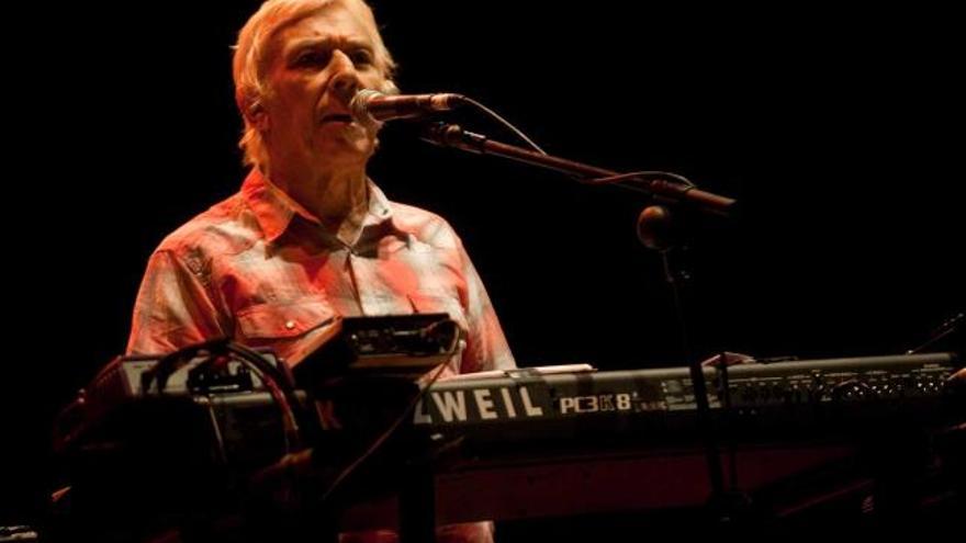 John Cale, ayer, en el auditorio de la Casa de Cultura.