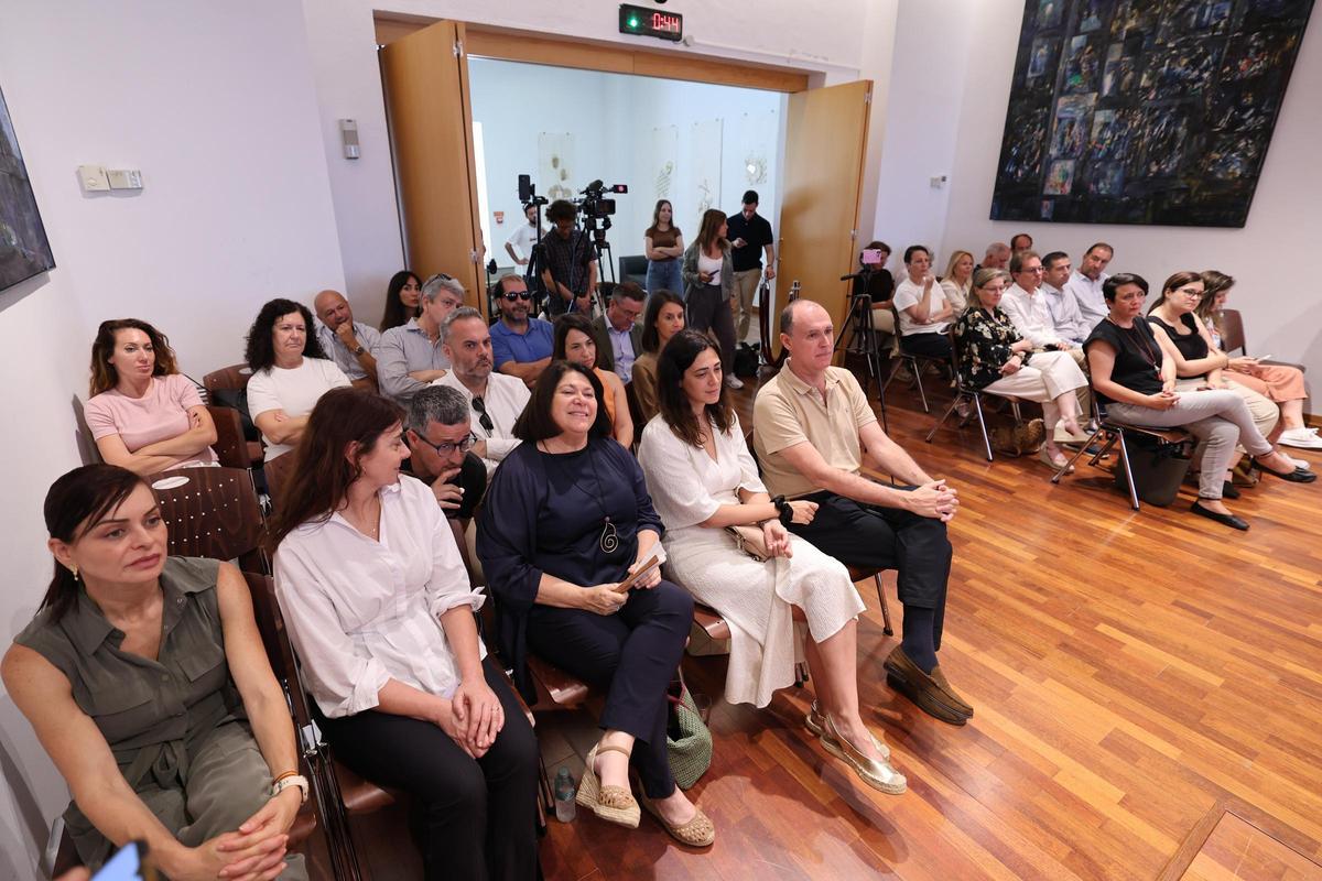 Las imágenes del pleno extraordinario del Ayuntamiento de Ibiza en Can Botino