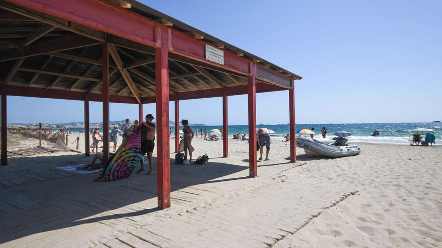 Sant Josep reconoce que el verano pasado ya hubo problemas con las motos de agua en Platja d’en Bossa