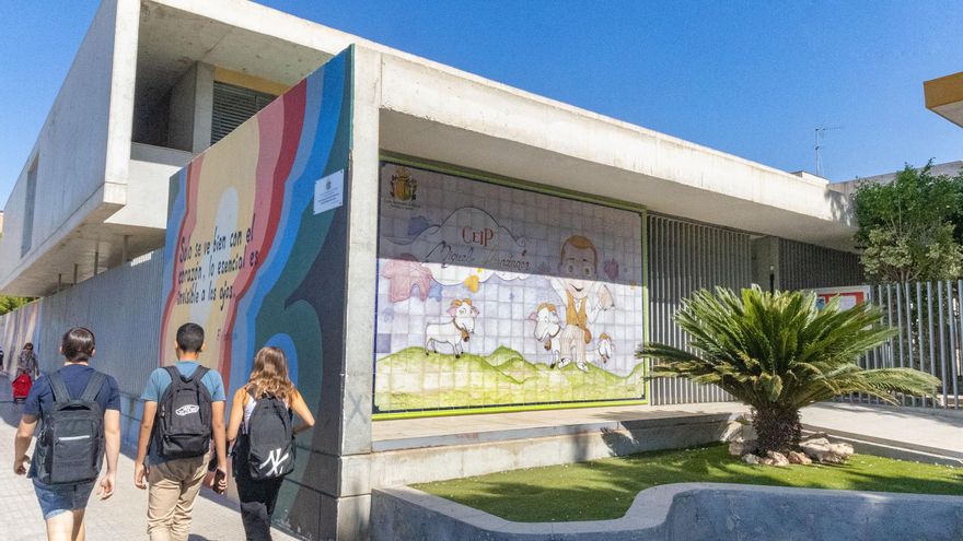 Graduaciones escolares asfixiantes en Orihuela