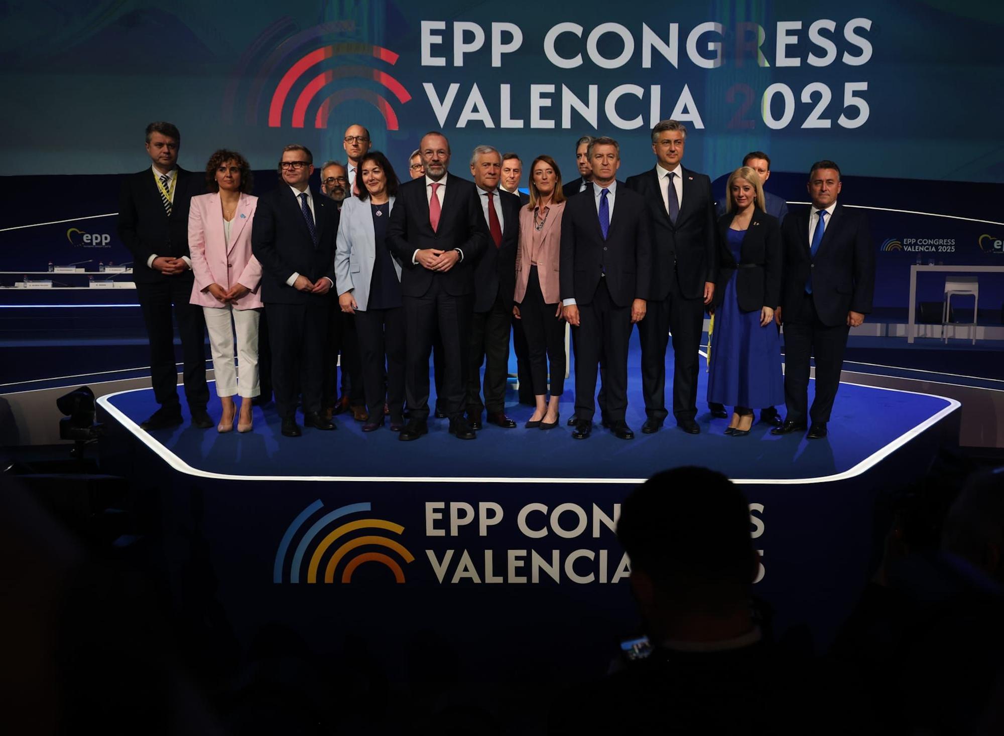 Todas las fotos de la segunda jornada del congreso del PP europeo en València