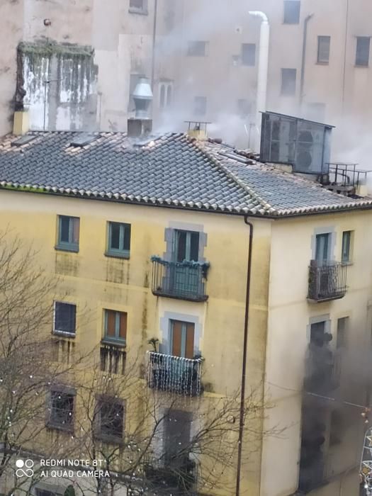 Incendi al Konig del carrer Calderers