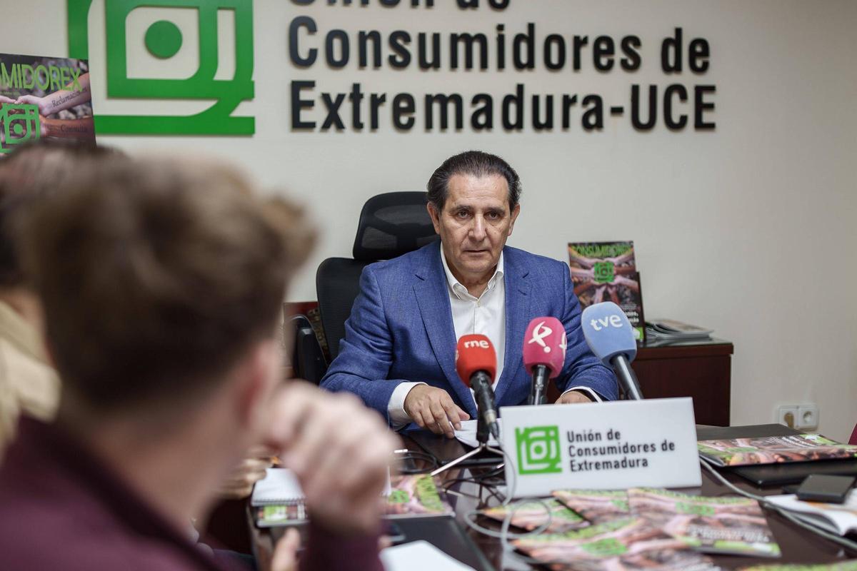 El director de la UCE Extremadura, Javier Rubio, este viernes en Mérida.