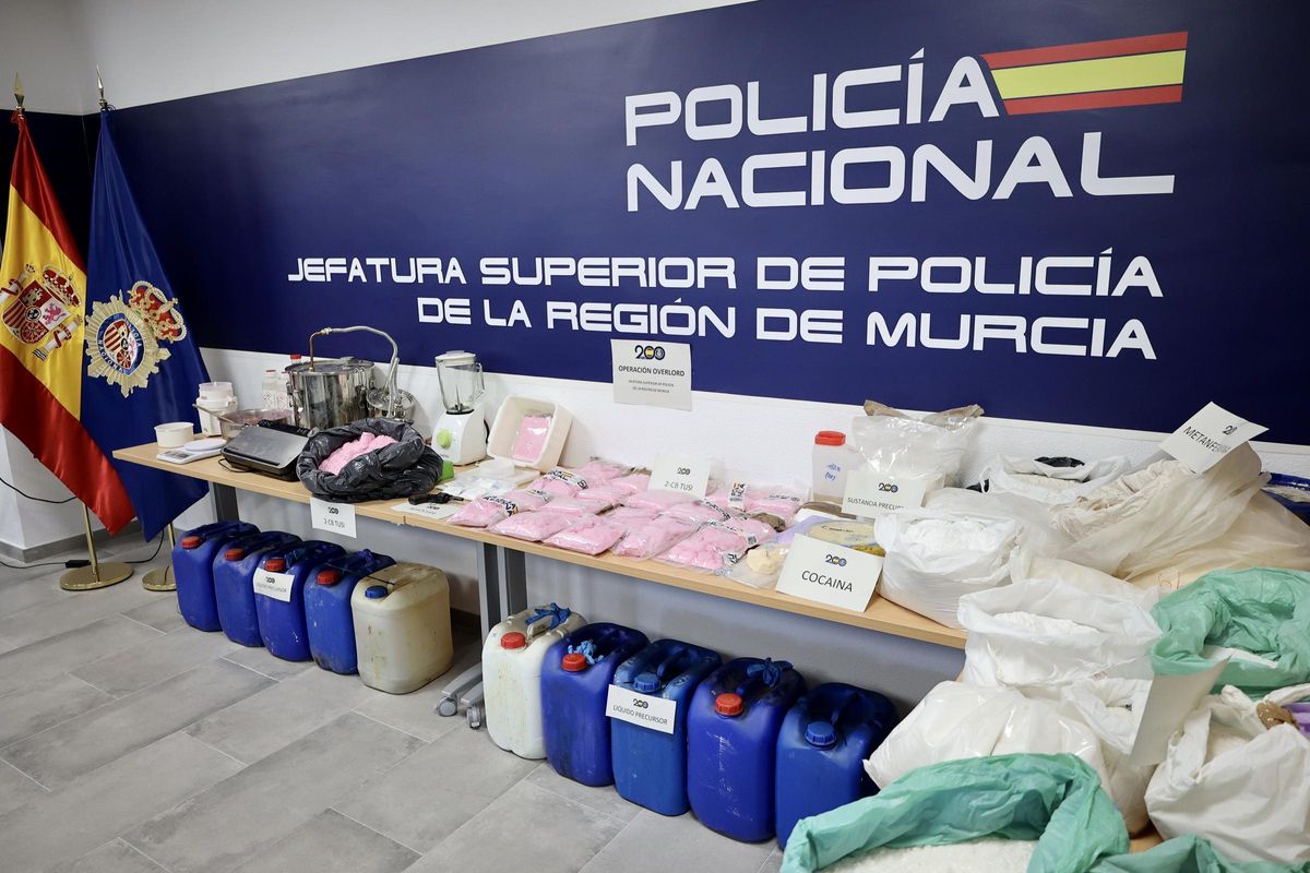 Parte de la droga intervenida por el cuerpo.