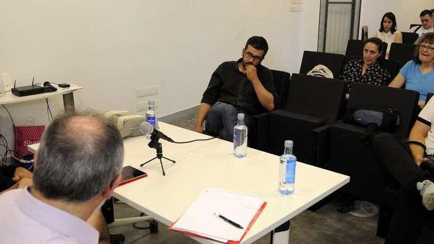 Un instante de la tercera mesa redonda organizada ayer por la Bienal Pintor Laxeiro. // Bernabé/Javier Lalín