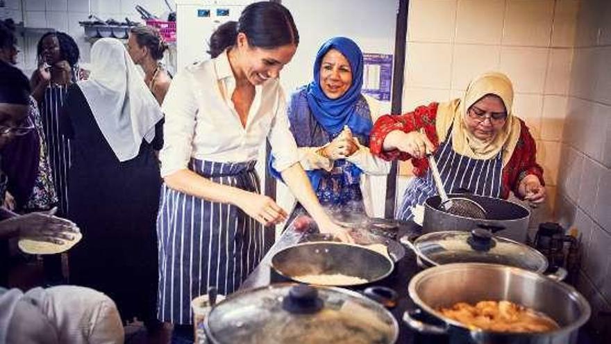 Meghan Markle, en las cocinas.