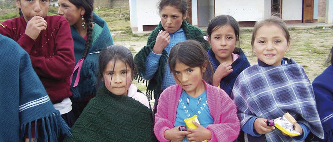 Niñas beneficiarias de los comedores escolares de Aulas Abiertas.