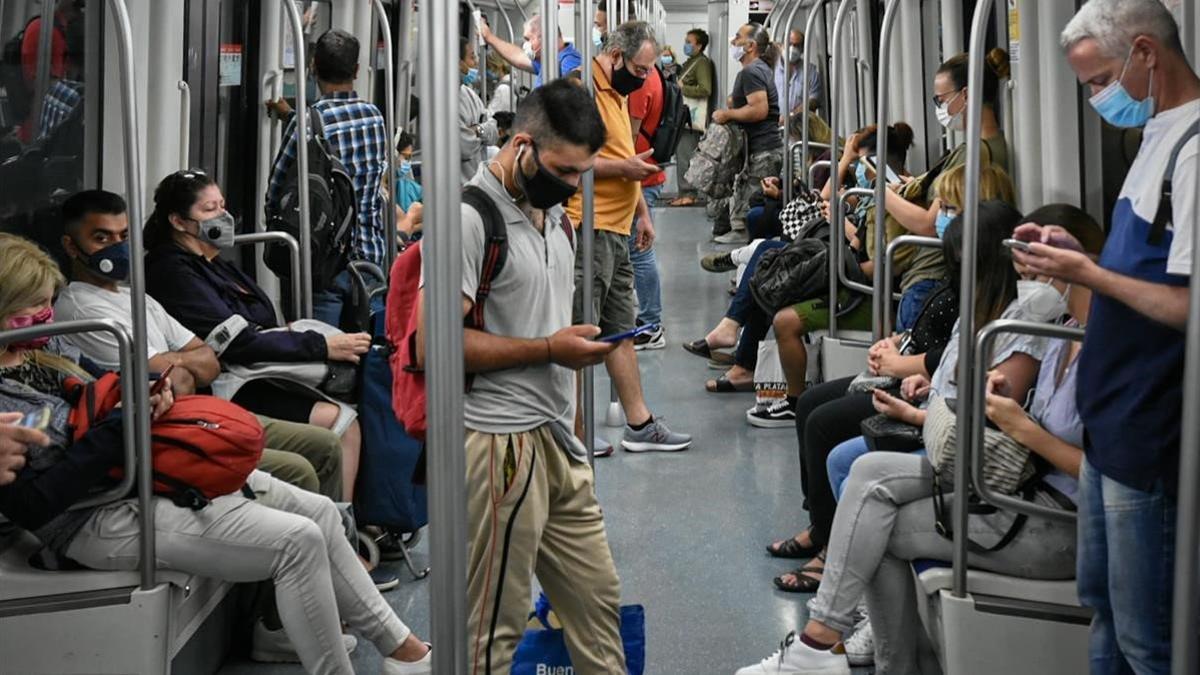 El ambiente en el metro de Barcelona, este 31 de agosto