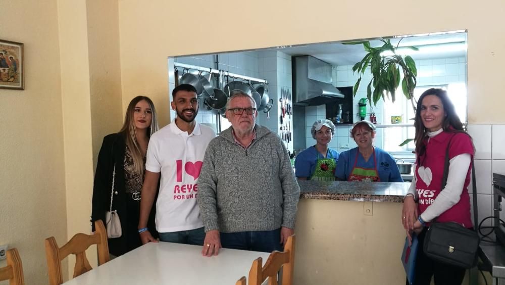 Un vecino de Torremolinos gasta 10.000 euros en los comercios del municipio en una promoción de la ACET.