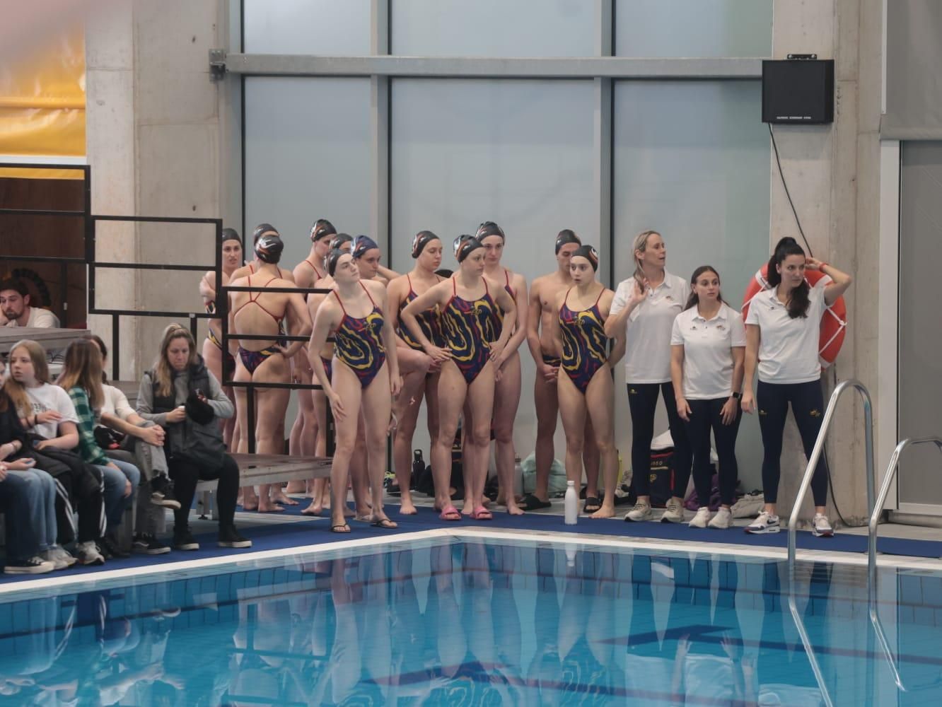 Exhibición solidaria por la dana del equipo español de natación artística