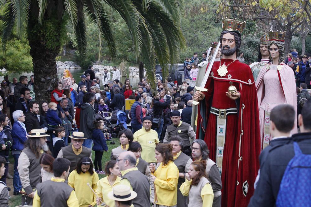 Plantada de gegants i cercavila a Girona