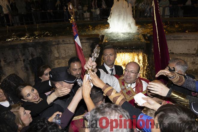 Procesión del día 3 de mayo en Caravaca (Procesión, parlamento y baño)