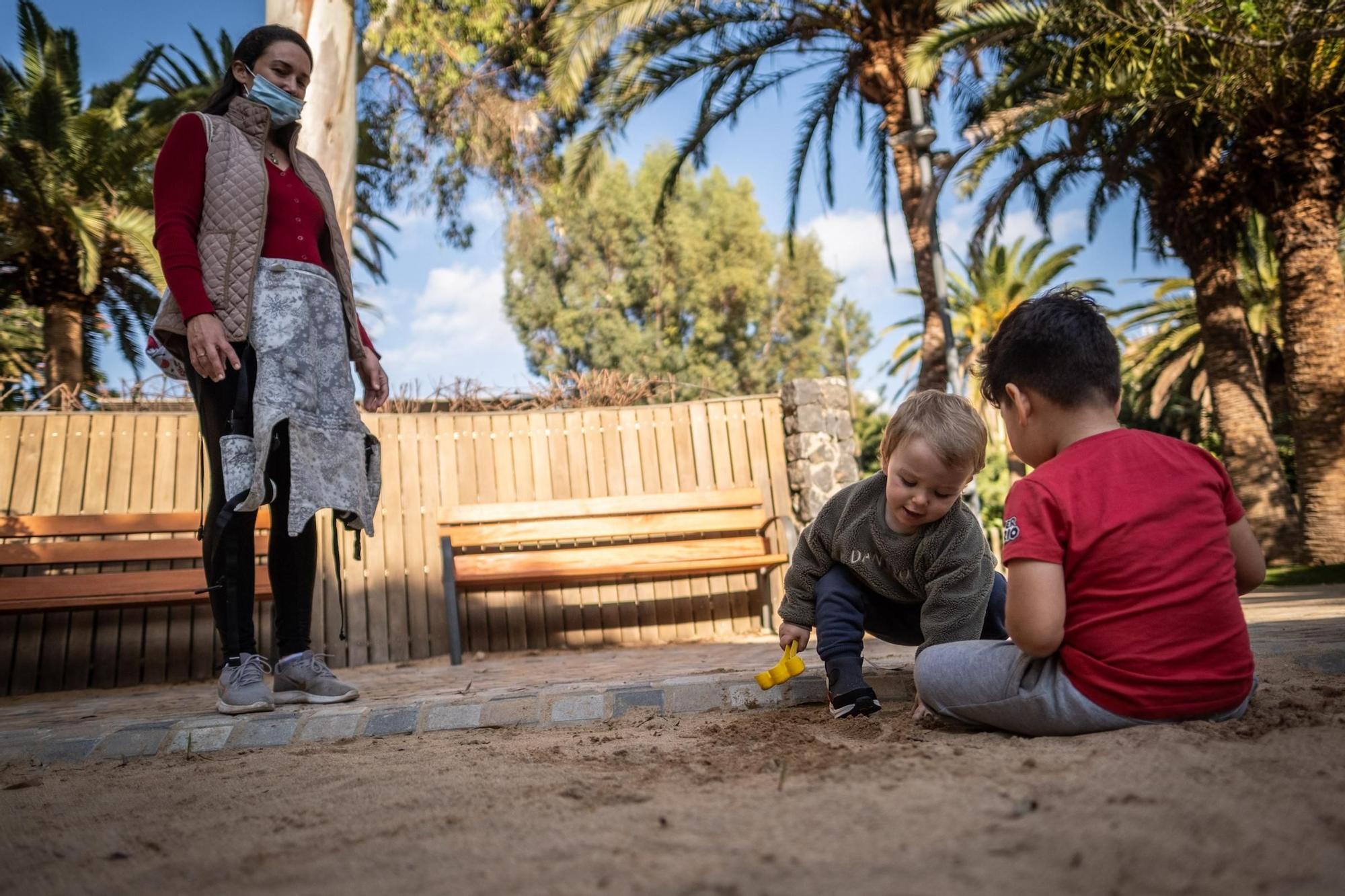 Apertura de los parques infantiles tras suavizarse las restricciones por la pandemia de la Covid-19