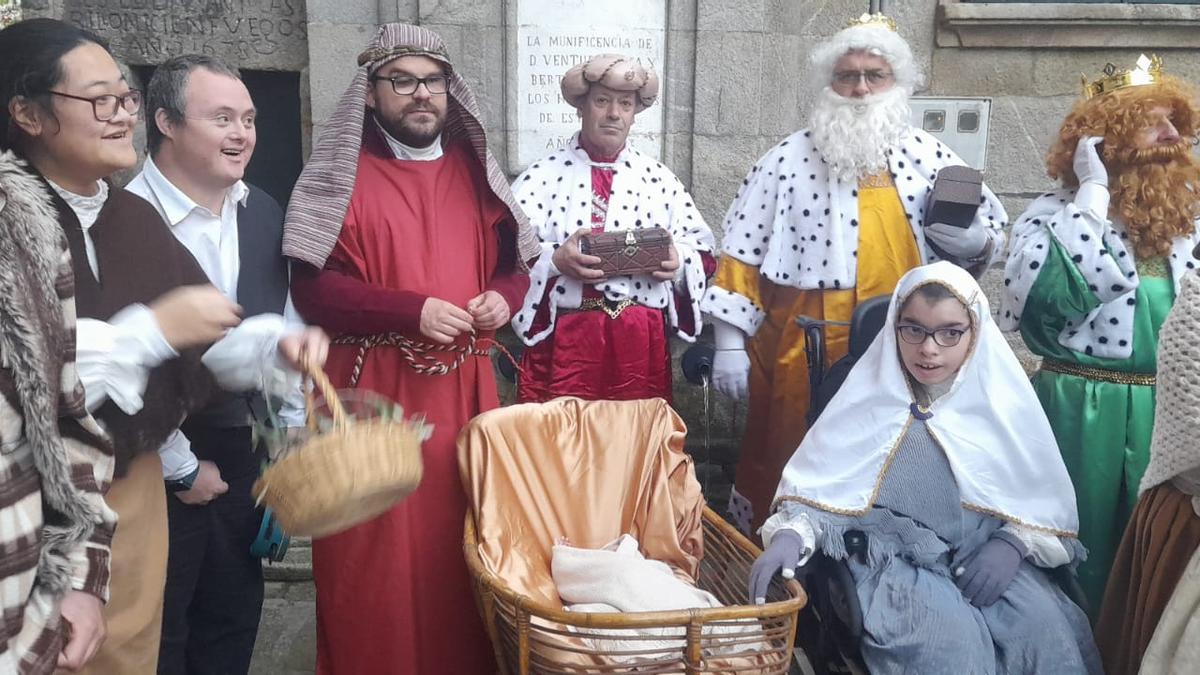 Integrantes de Ardelume recrearon el belén para la grabación en Fonte de Zeta.