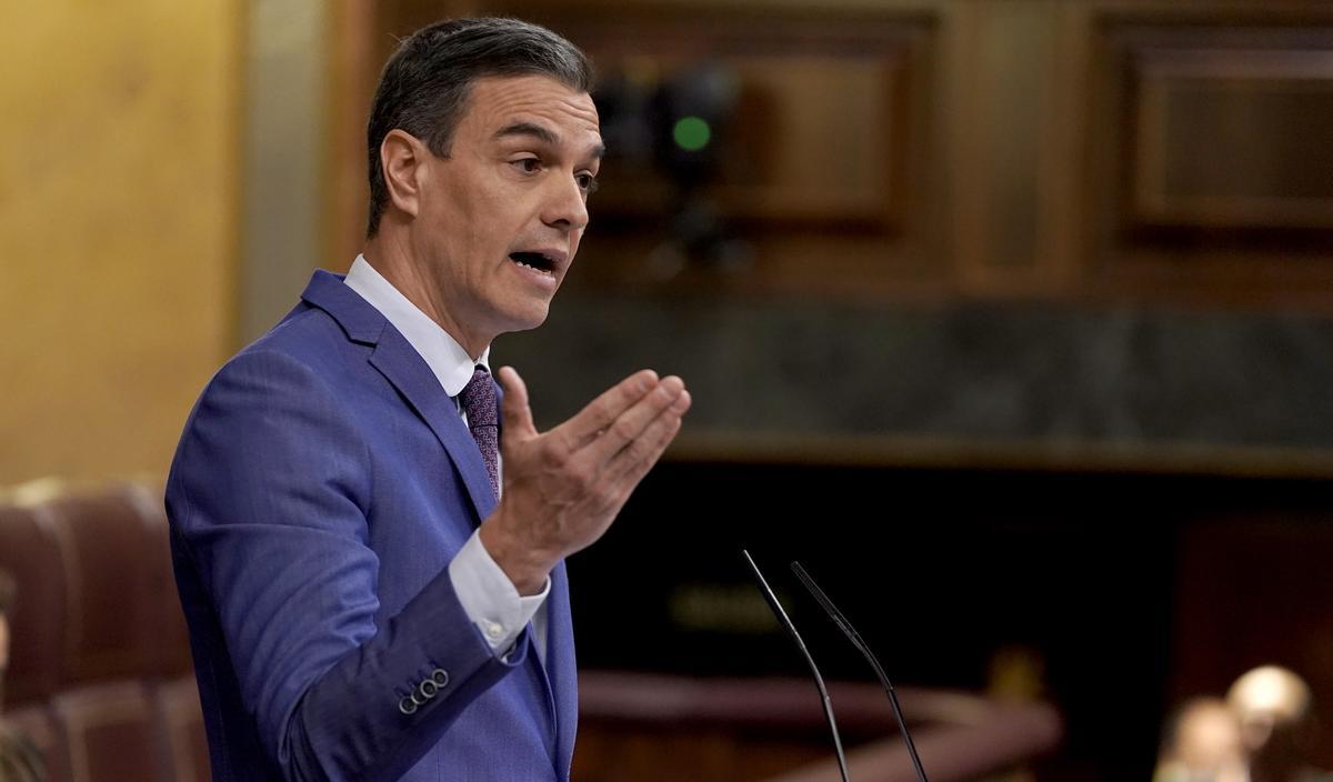 Pedro Sánchez, en el estrado del Congreso. José Luis Roca