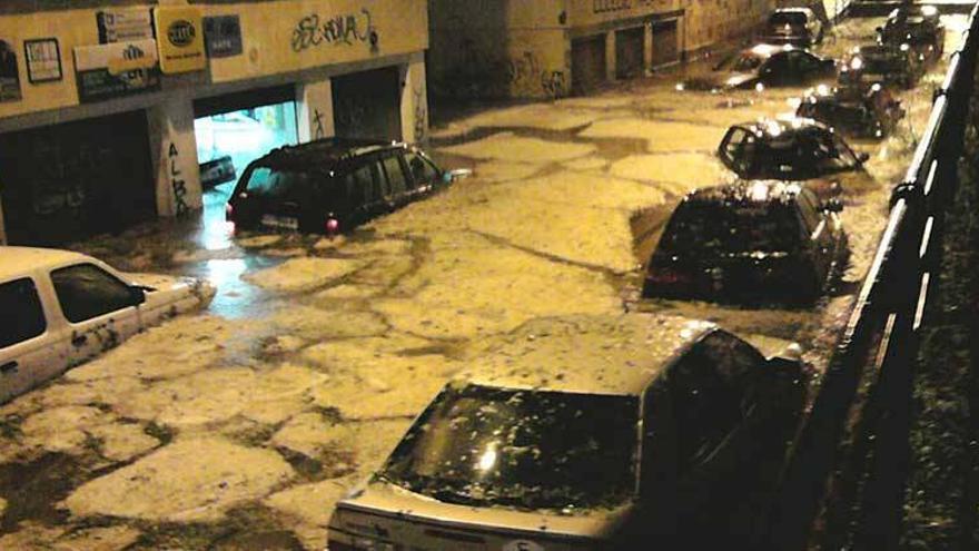 Una comunidad de vecinos de Cáceres cobrará 192.000 euros por los daños de la granizada de 2010