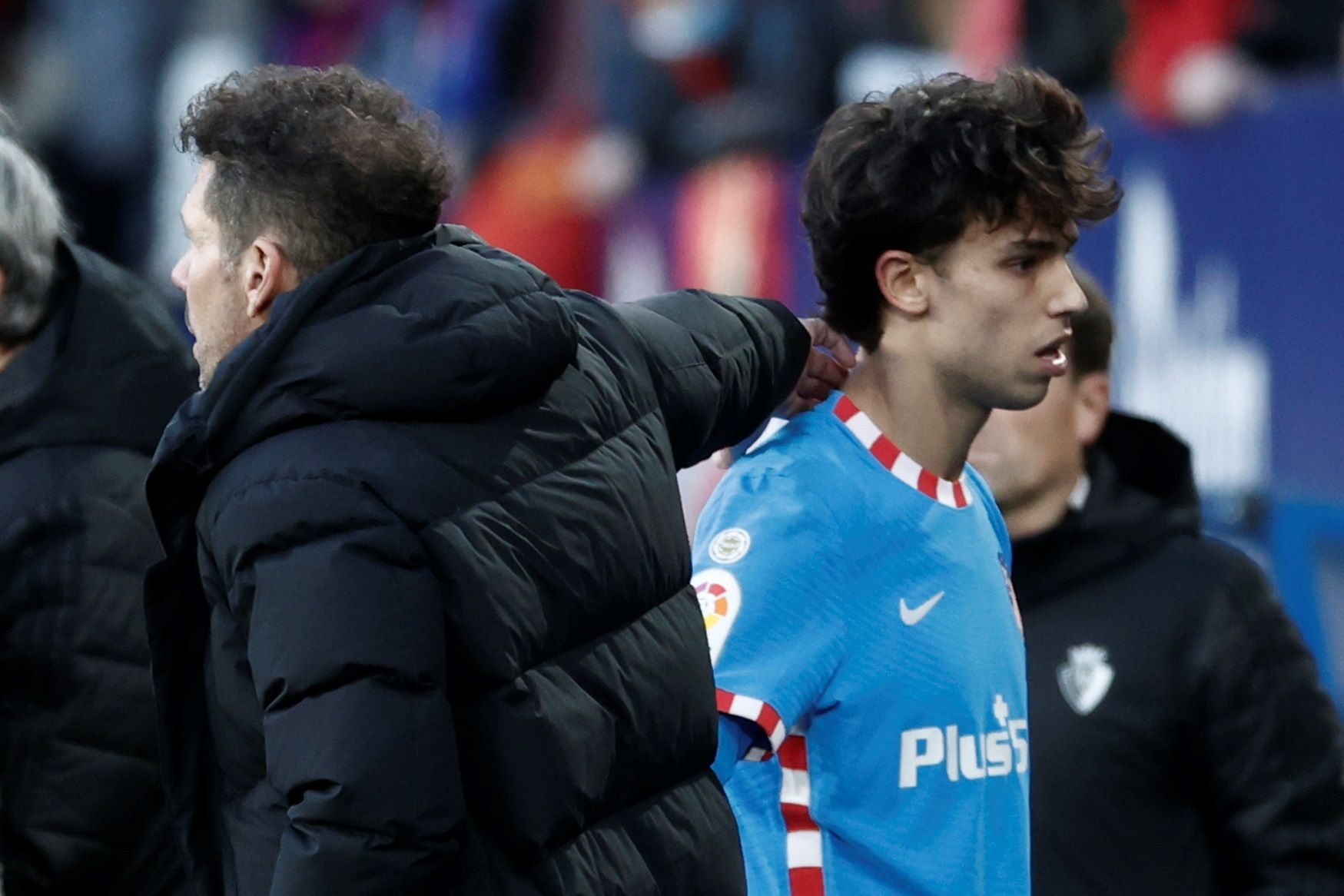 Simeone y Joao Félix, tras una de las muchas sustituciones del portugués.