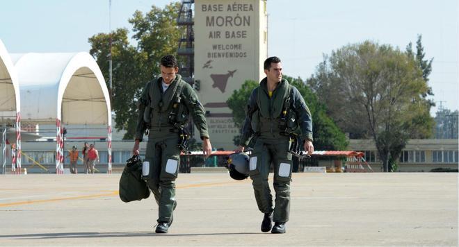 La base naval de Rota cierra su aeródromo por obras y desvía los vuelos militares a Morón