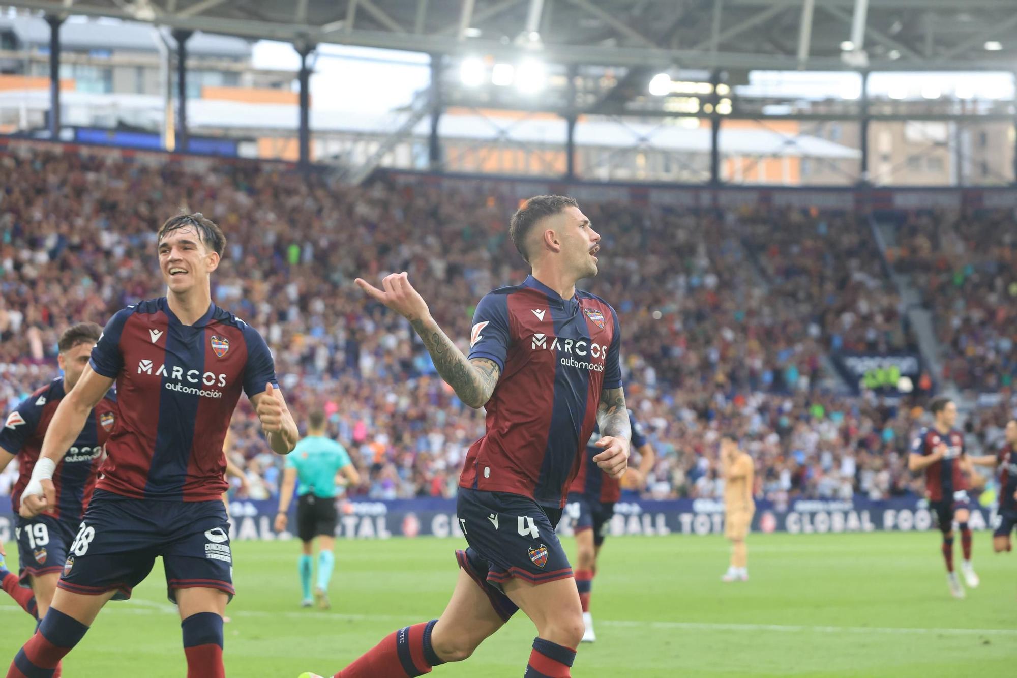 Las mejores imágenes de la celebración del Levante en el Ciutat