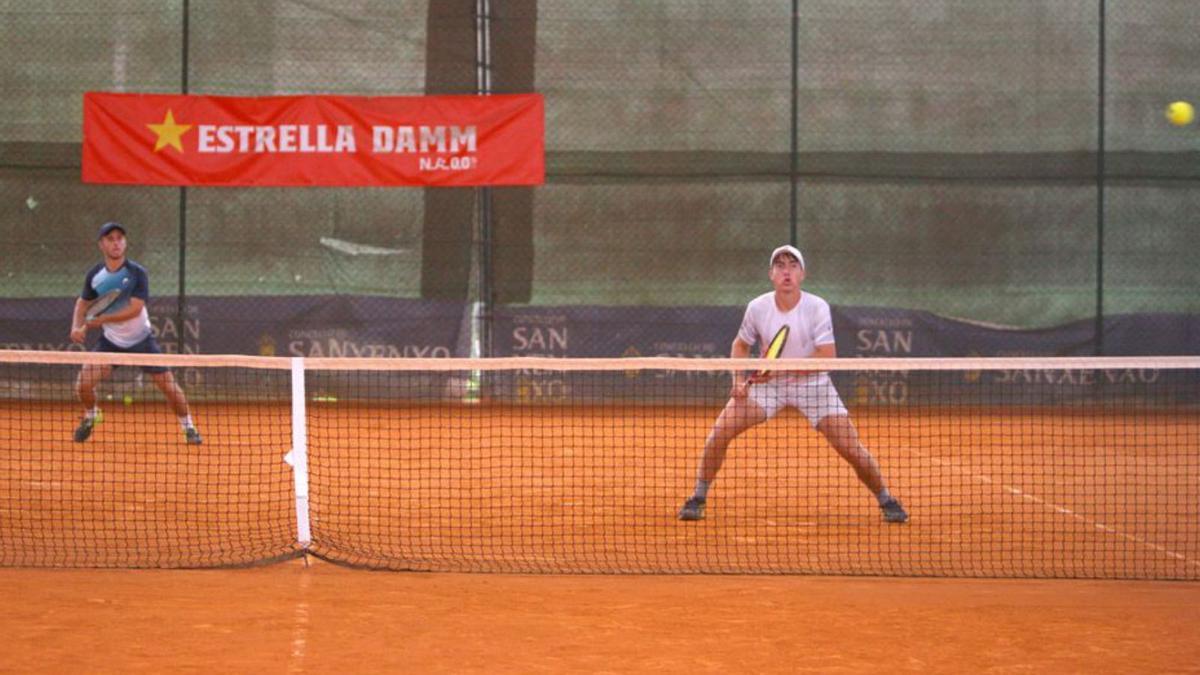 Torneo de tenis en el Círculo Deportivo de Sanxenxo. |  // FDV