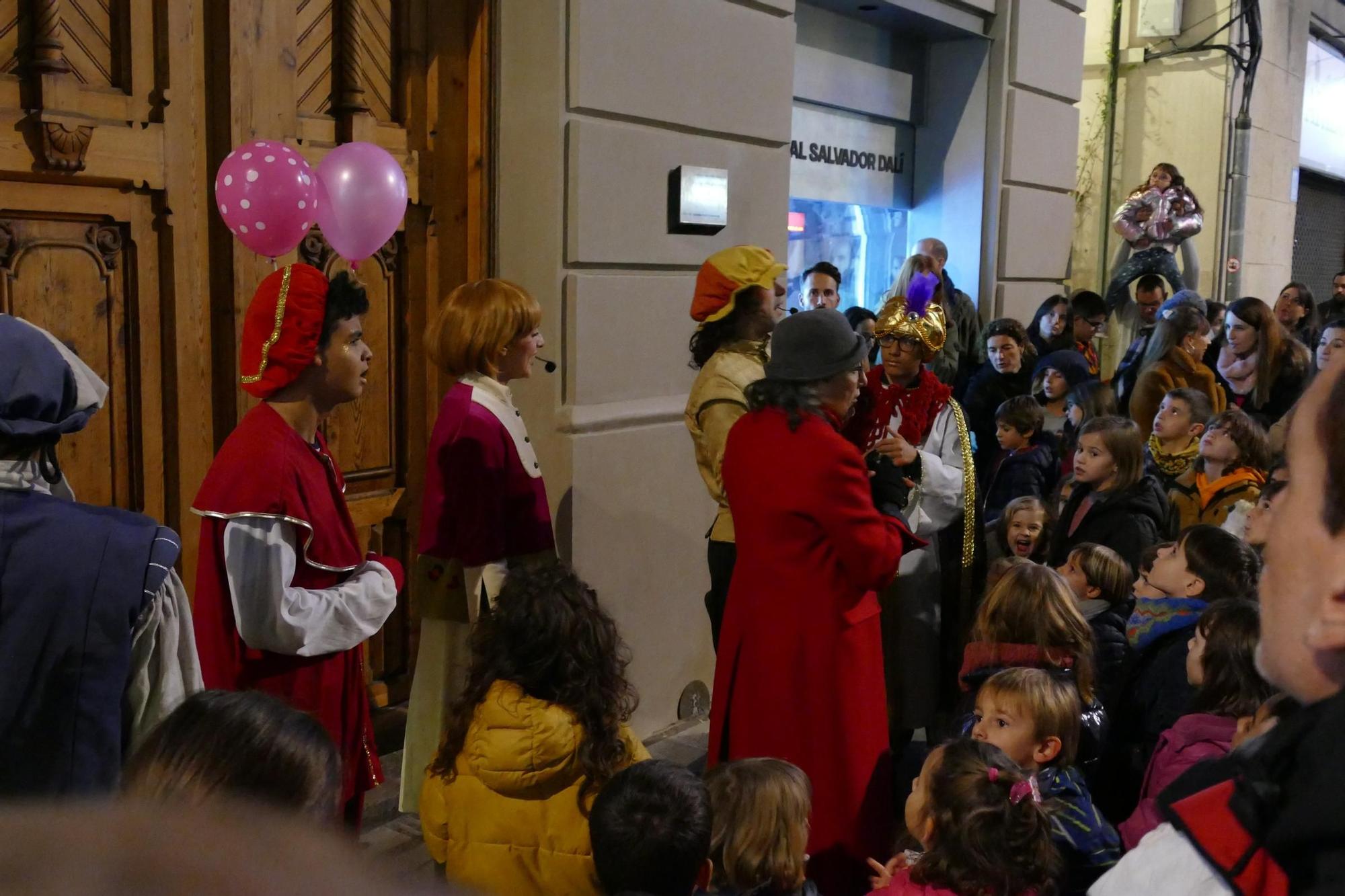 En Fumera, la Nadalina, el Tió i els capgrossos coincideixen al centre de Figueres