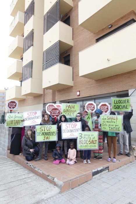 La PAH insisteix en reclamar lloguers socials per a les famílies del Bloc Salt