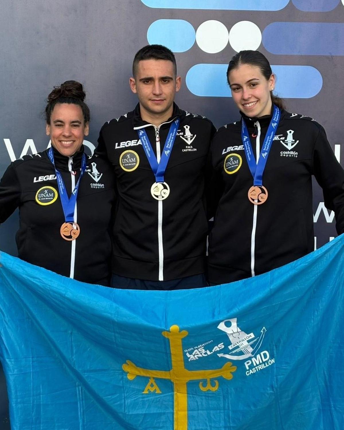 María González, Aitor Fernández y Jessica Traviesa.