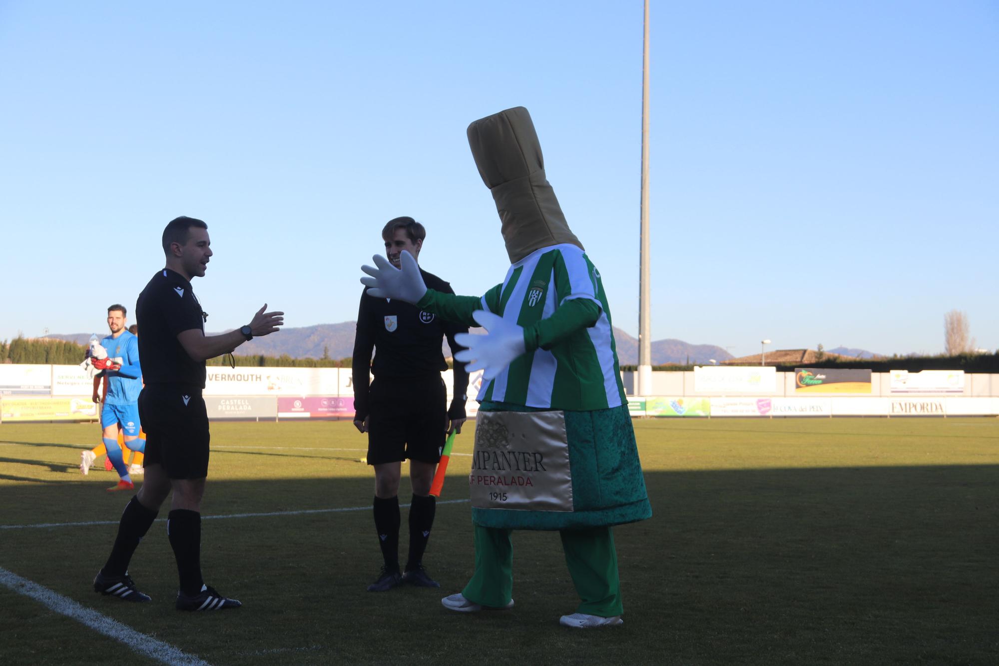 Xampanyer, la nova mascota del CF Peralada