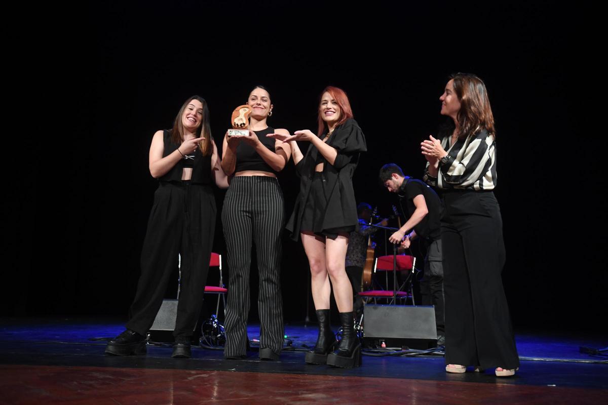 XXII Premios Opinión da Música de Raíz: as imaxes da gala, con Leilía e Tanxugueiras galardonadas