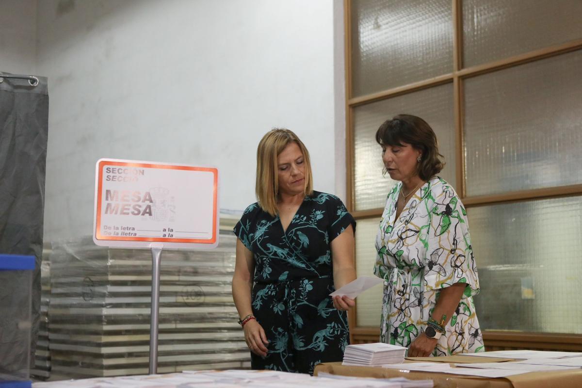 La delegada del Gobierno, Pilar Bernabé, en la presentación del dispositivo.