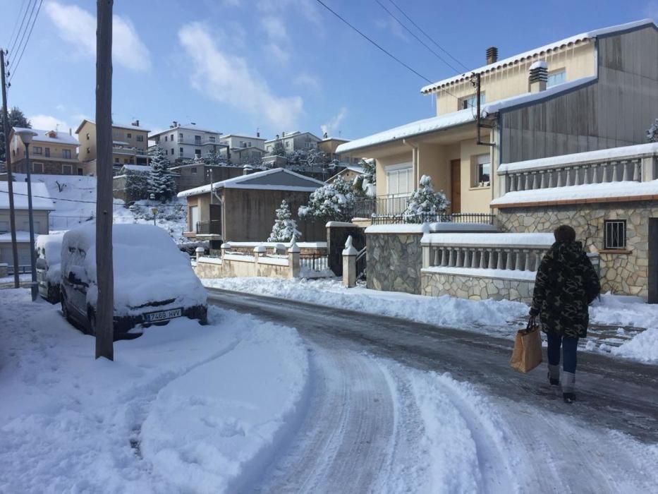 Imatges de la nevada a Sant Hilari Sacalm, el dimarts 27 de febrer