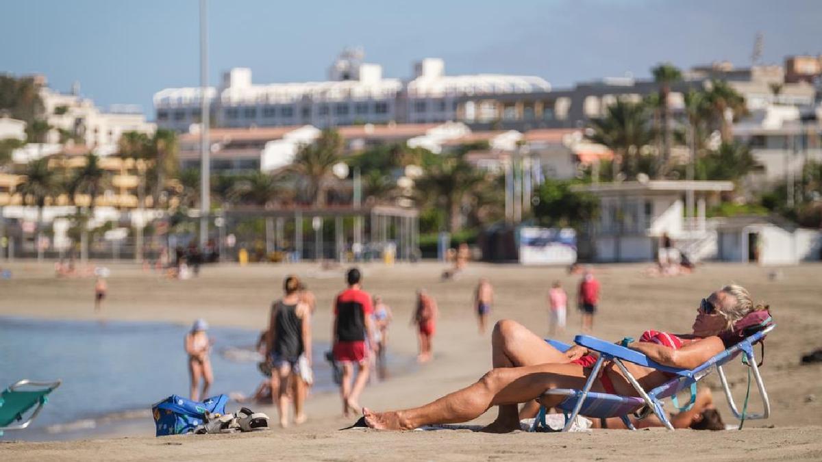 Turistas durante sus vacaciones en Canarias.