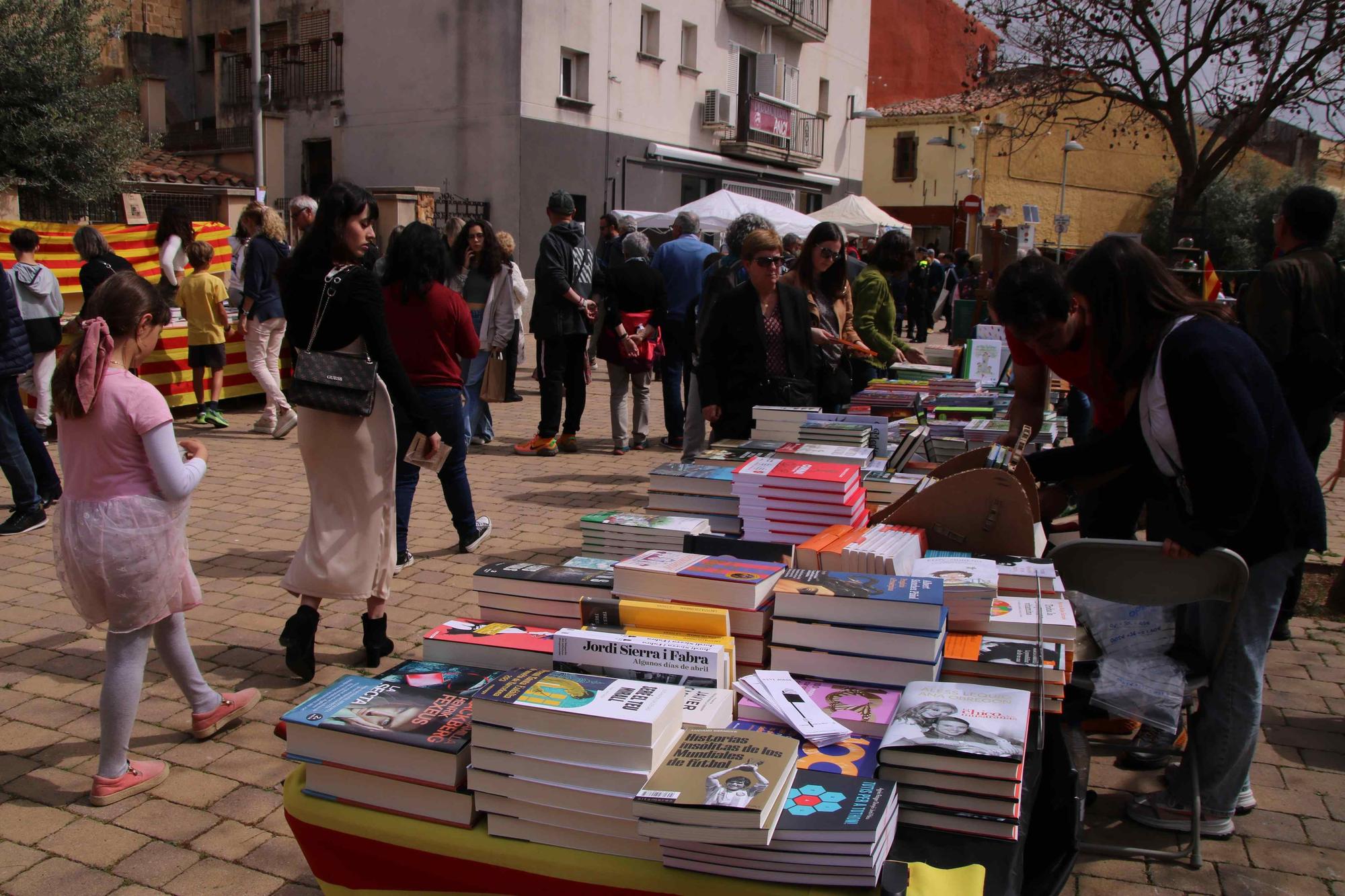 Calonge, poble de llibres, s'omple pels actes entorn de Sant Jordi