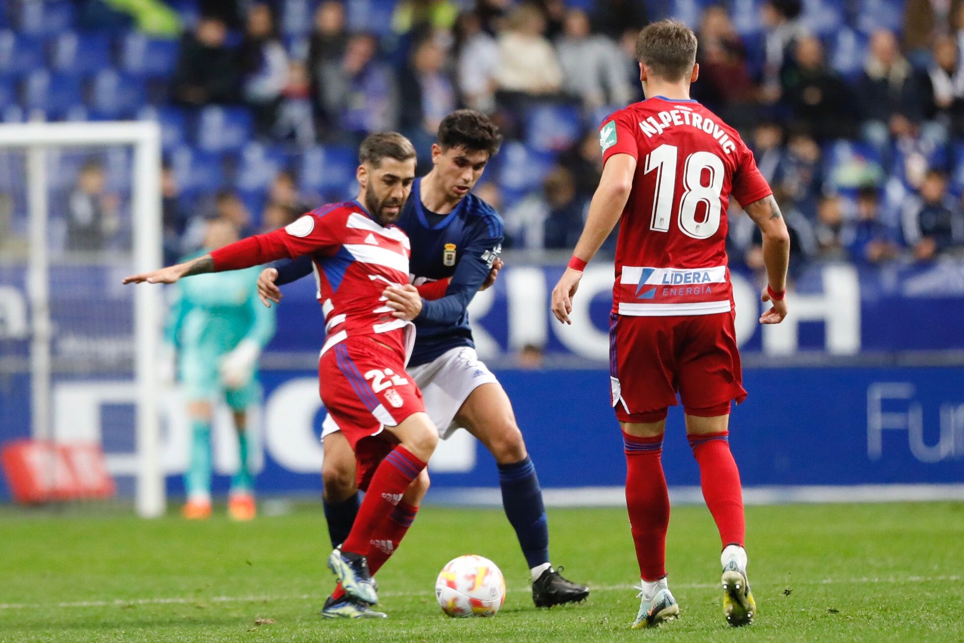 En imágenes: así fue la victoria copera del Oviedo ante el Granada