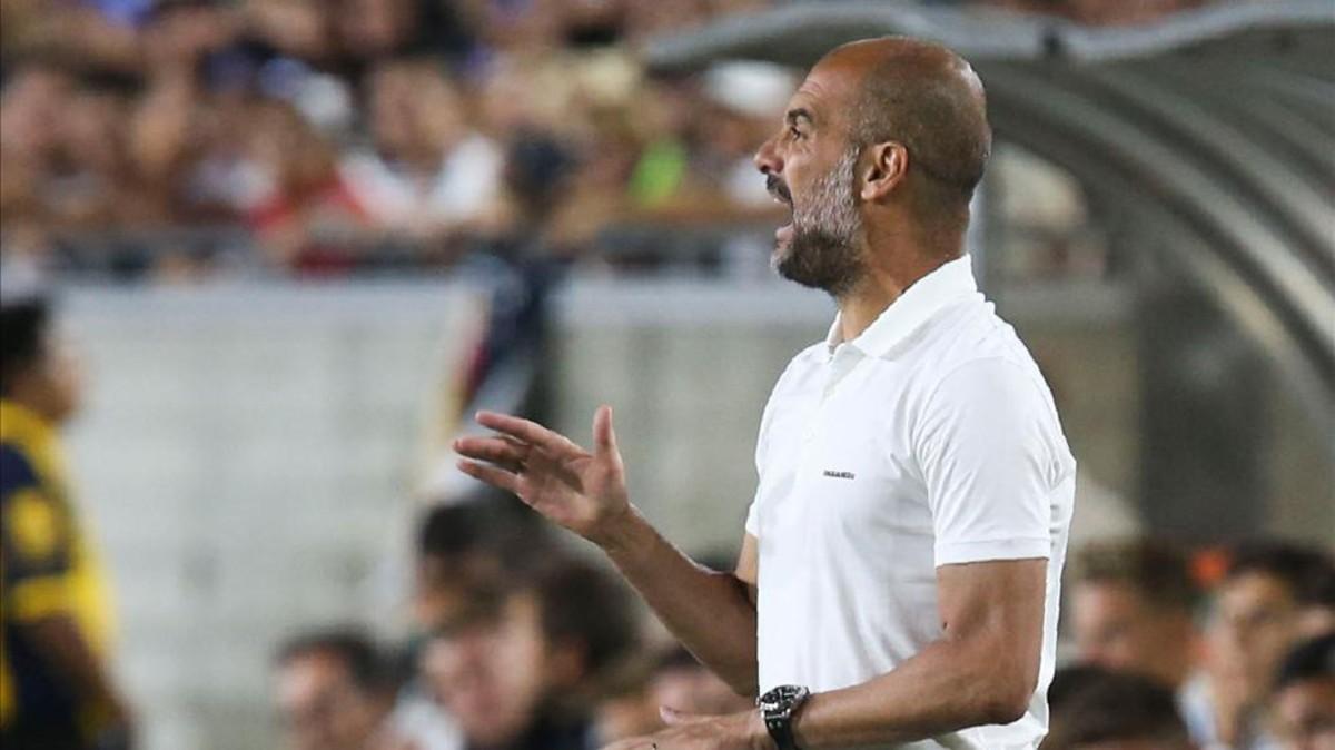 Guardiola anima a tres jugadores de su plantilla a abandonar el club