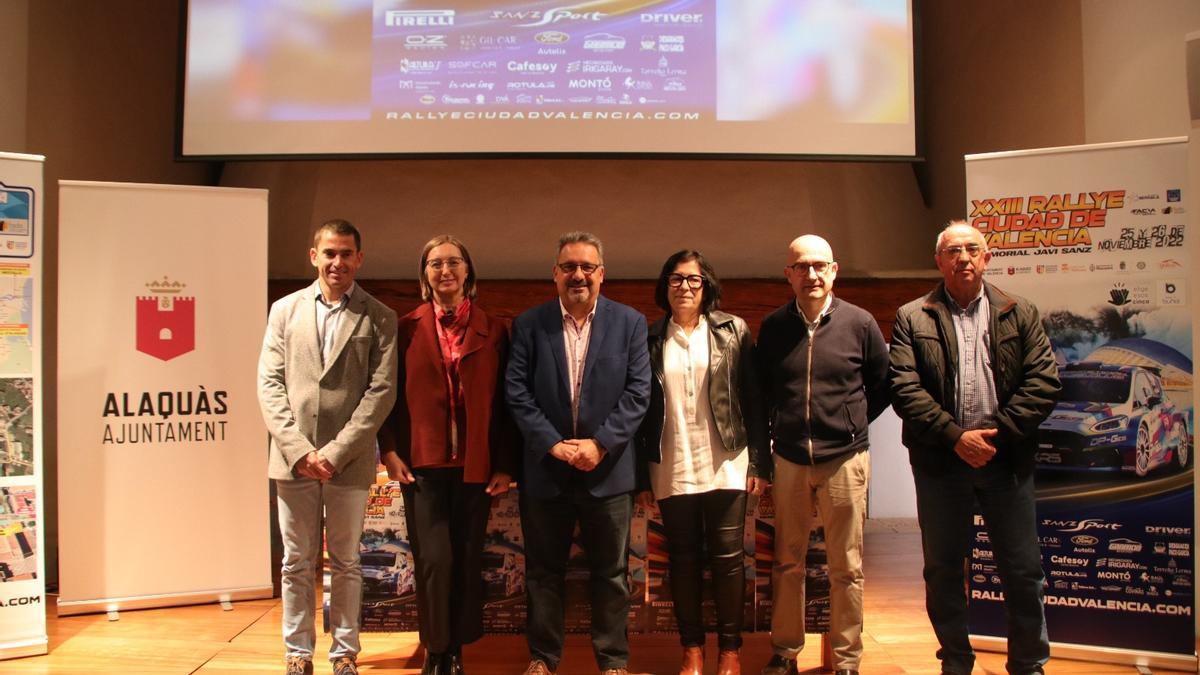 Organizadores con Pilar Sanz.