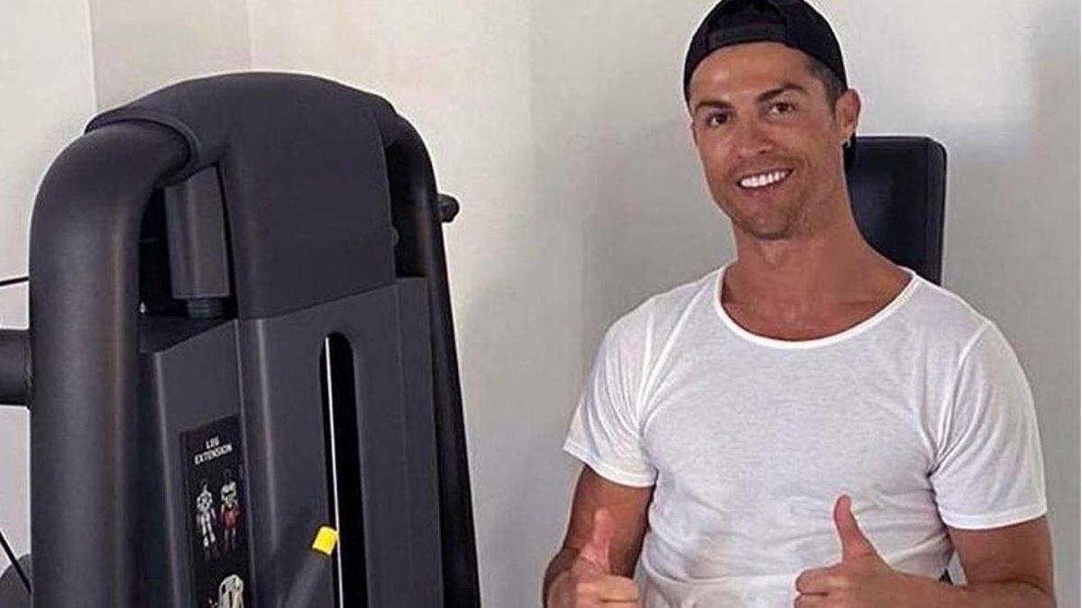 Cristiano Ronaldo, entrenando en casa