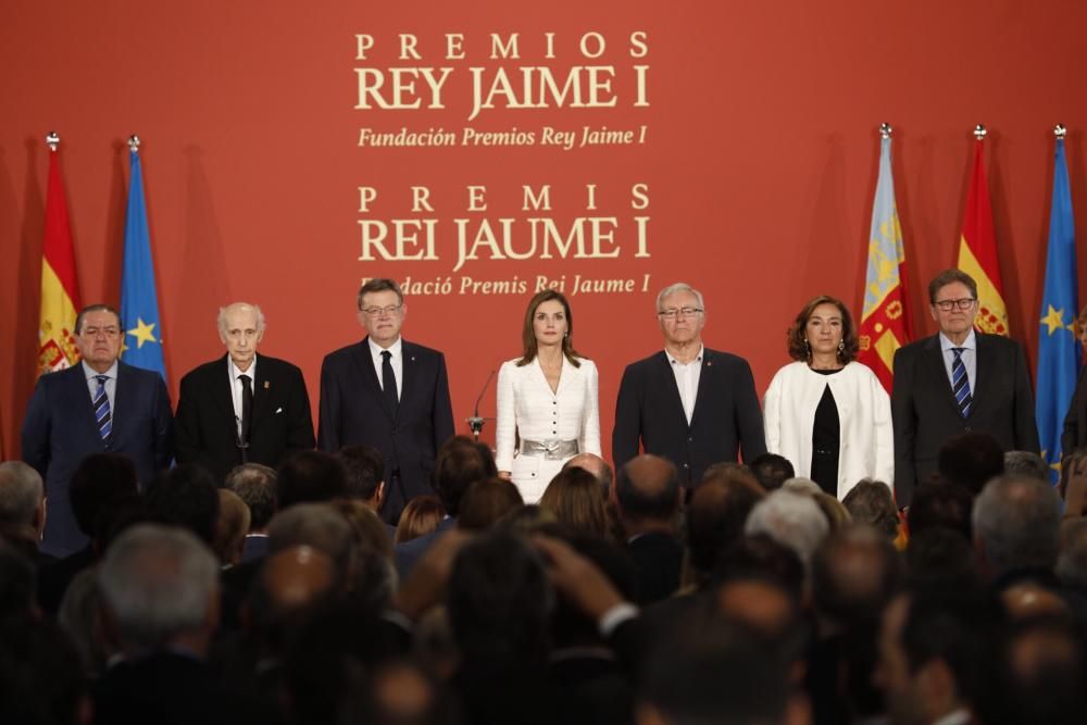 La reina Letizia preside la entrega de los Premios Jaume I