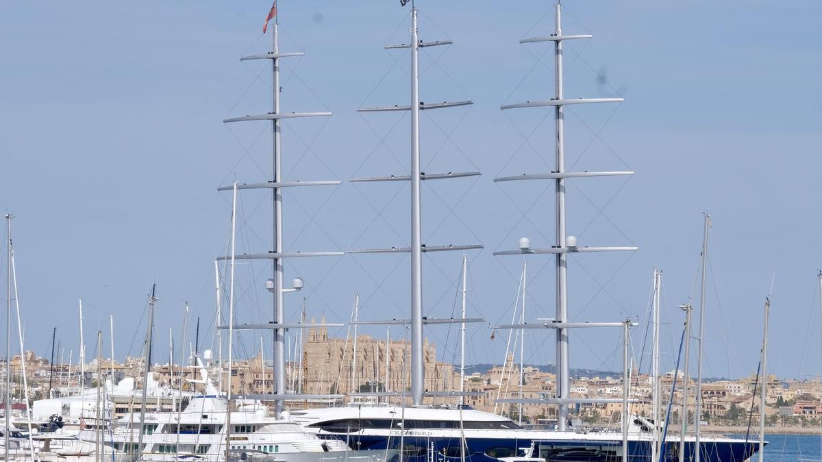 Die Black Pearl im Hafen von Palma