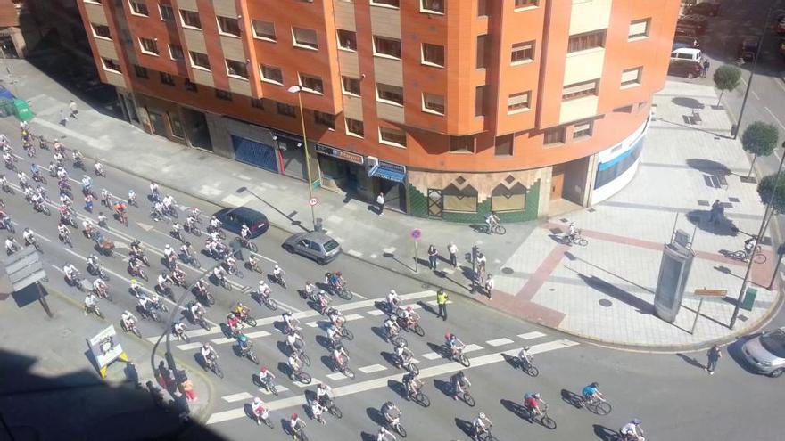 Fiesta de la bicicleta en Avilés