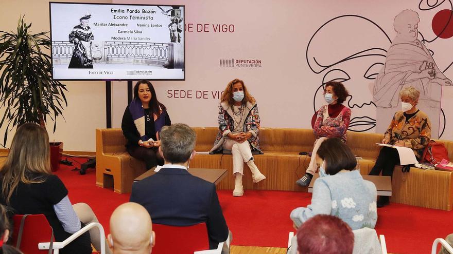 María López, Carmela Silva, 
Marilar Aleixandre e Nanina Santos
(de esquerda á dereita). | // P.HERNÁNDEZ