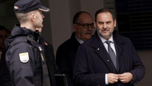 José Luis Ábalos a la salida del Tribunal Supremo.
