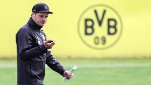 Edin Terzic, técnico del Borussia Dortmund.