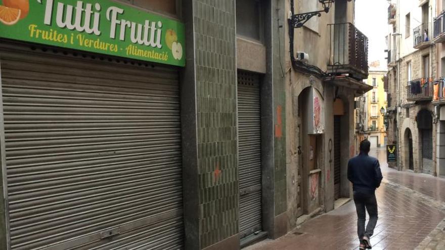 Fruiteria on el condemnat va cometre l&#039;atracament, al carrer Vilanova.