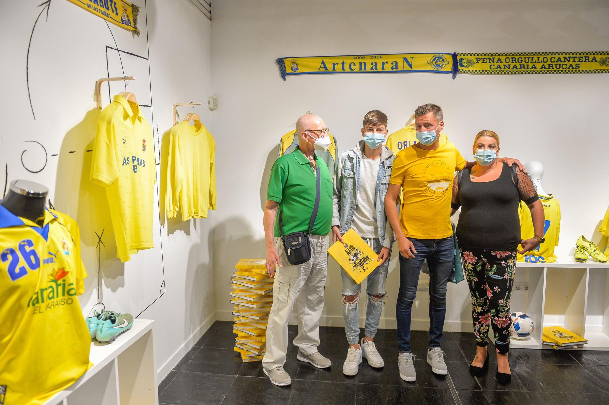 Exposición 'Amarillo. Un recorrido por la equipación de la UD Las Palmas'